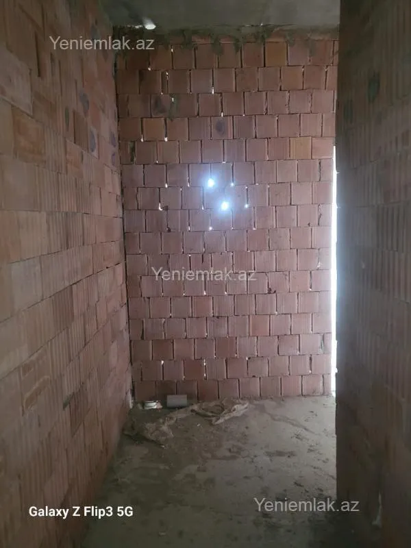 Satılır 3 otaqlı yeni tikili 73 m²