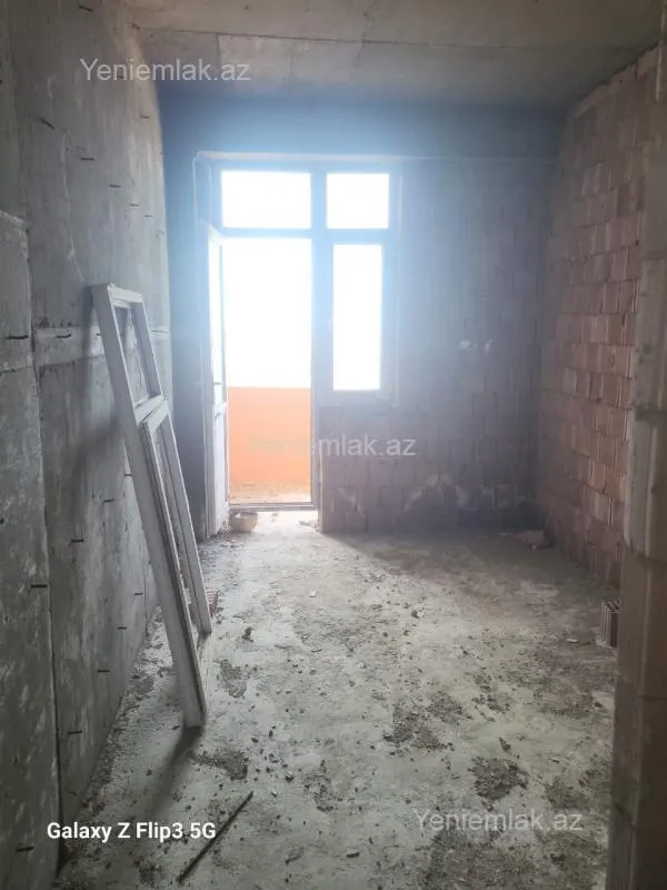 Satılır 3 otaqlı yeni tikili 73 m²