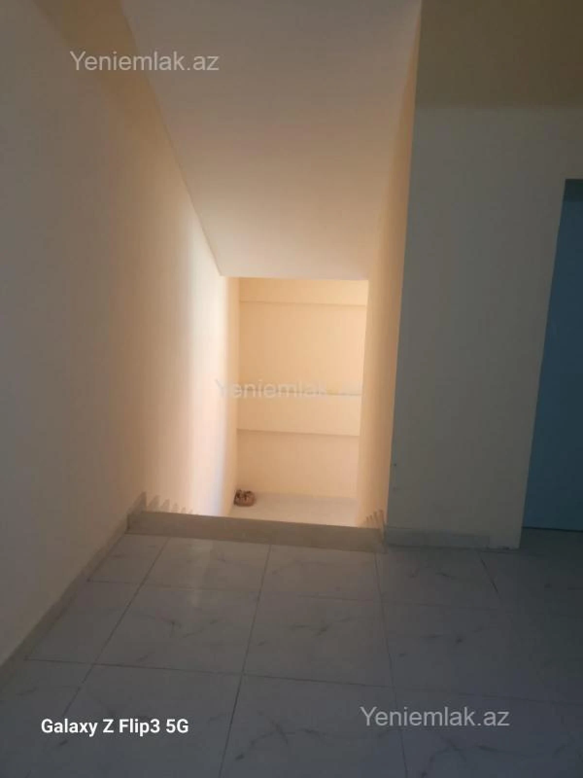 Satılır 3 otaqlı yeni tikili 73 m²