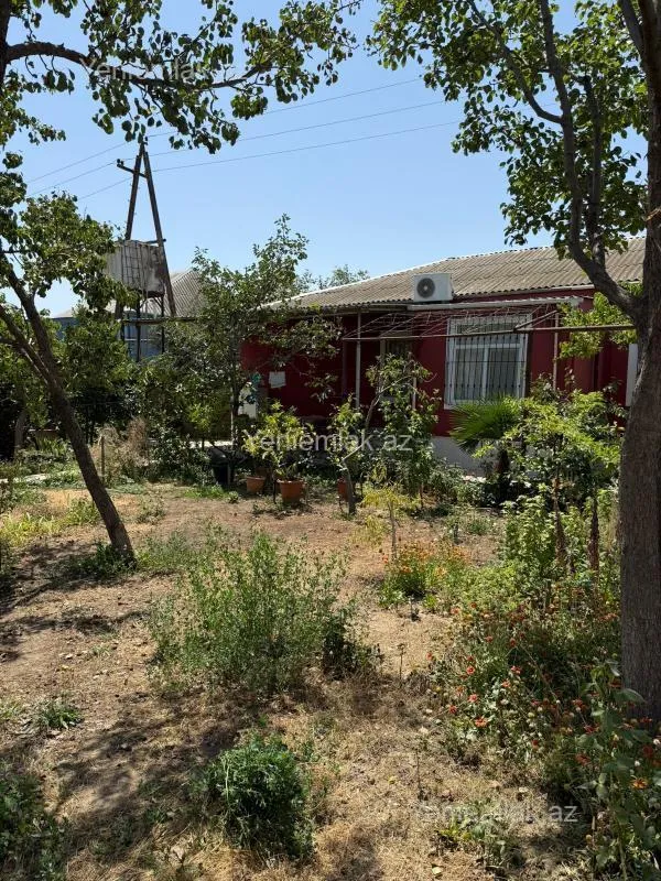 Satılır 5 otaqlı həyət evi 500 m²