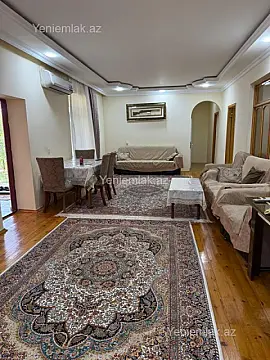Satılır 5 otaqlı həyət evi 500 m²