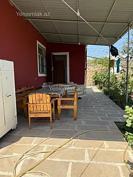 Satılır 5 otaqlı həyət evi 500 m²