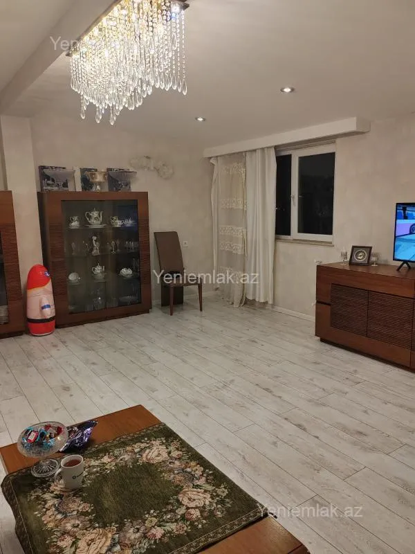 Satılır 3 otaqlı yeni tikili 117 m²