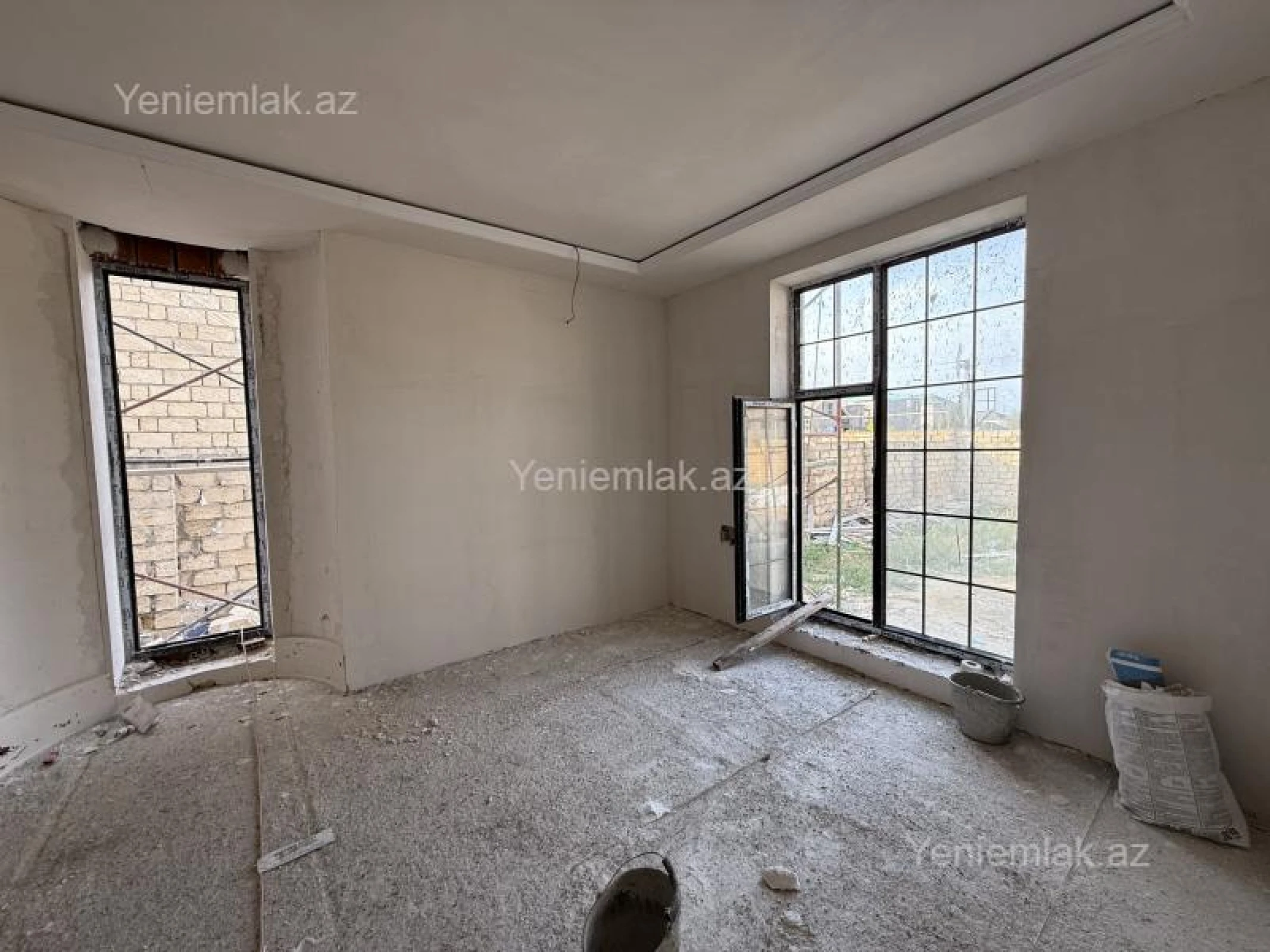 Satılır 6 otaqlı həyət evi 270 m²