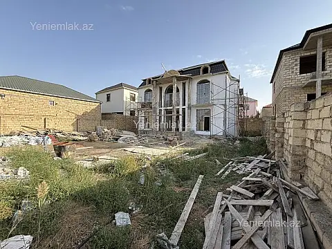 Satılır 6 otaqlı həyət evi 270 m²