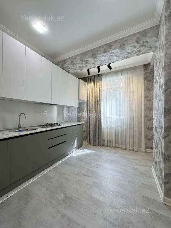 Satılır 2 otaqlı yeni tikili 75 m²