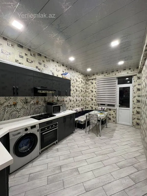 Satılır 2 otaqlı köhnə tikili 75 m²