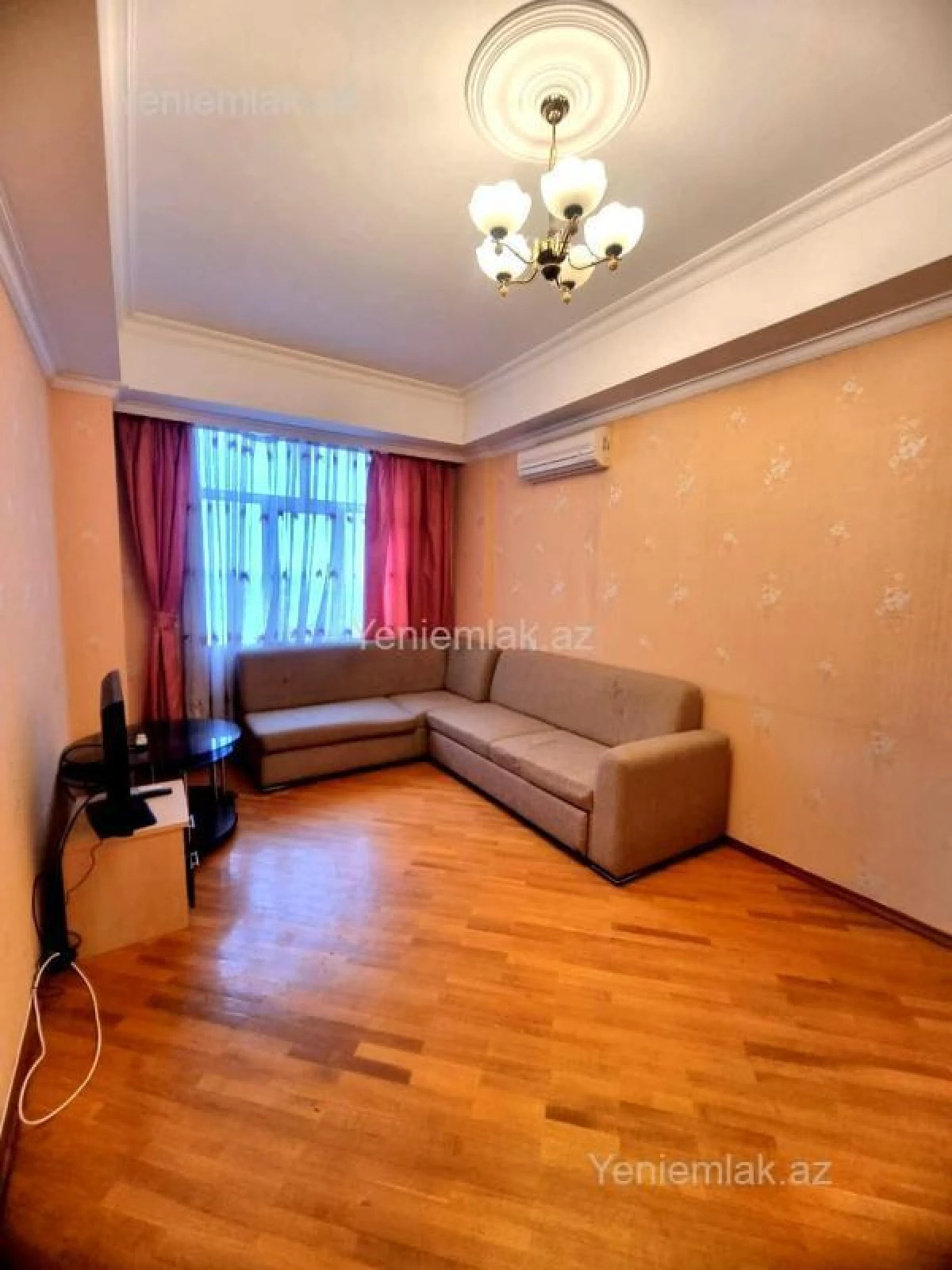 Satılır 2 otaqlı yeni tikili 74 m²