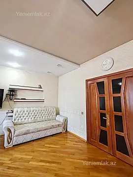 Satılır 3 otaqlı yeni tikili 125 m²