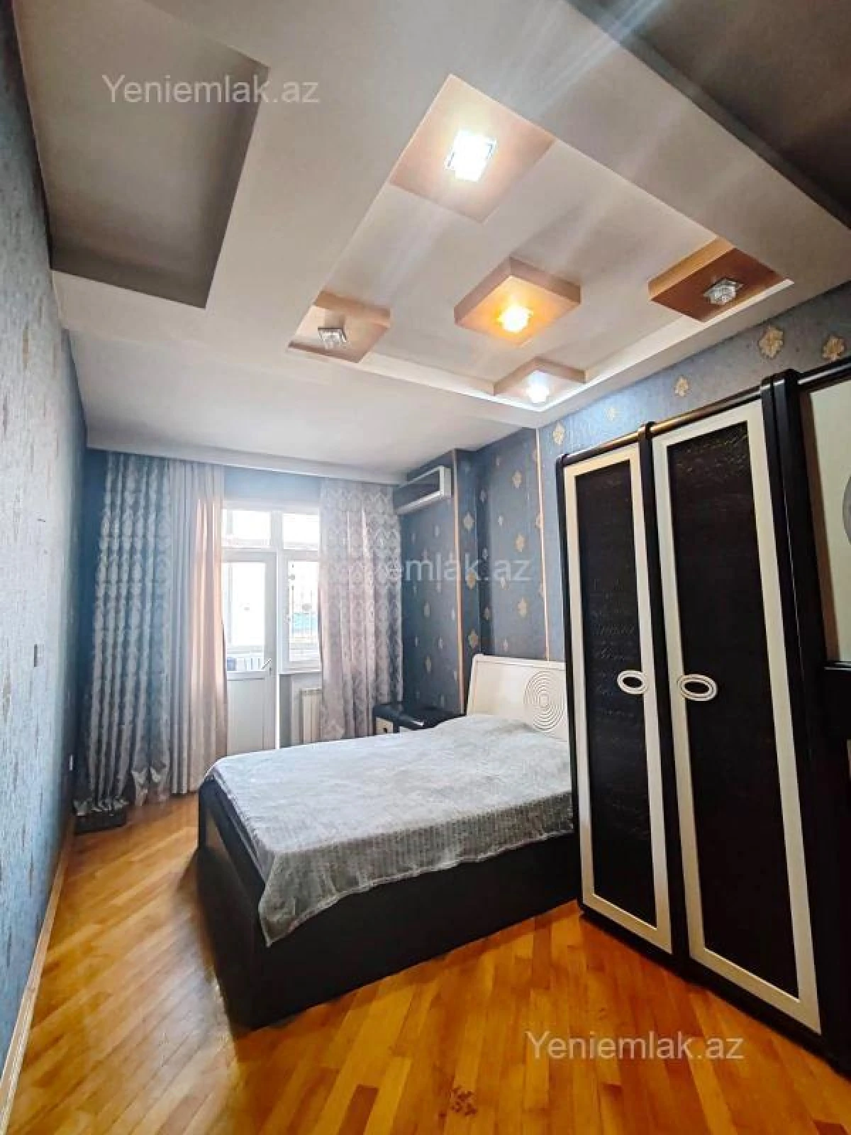 Satılır 3 otaqlı yeni tikili 125 m²