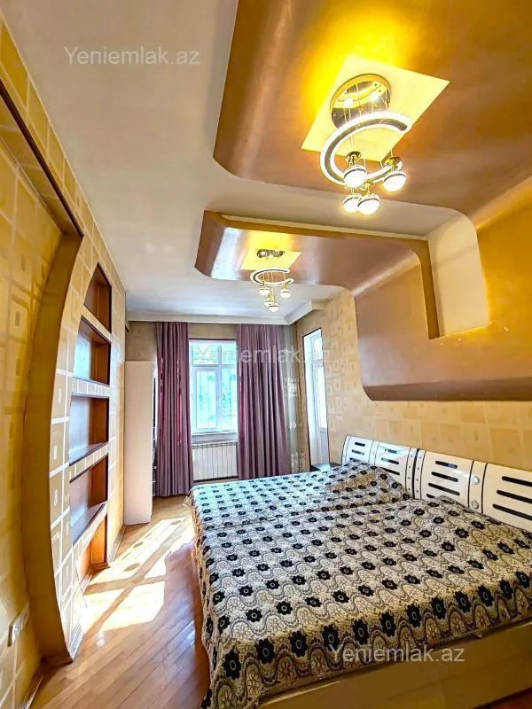 Satılır 3 otaqlı yeni tikili 125 m²