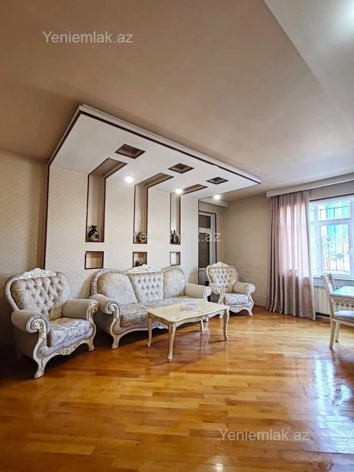 Satılır 3 otaqlı yeni tikili 125 m²
