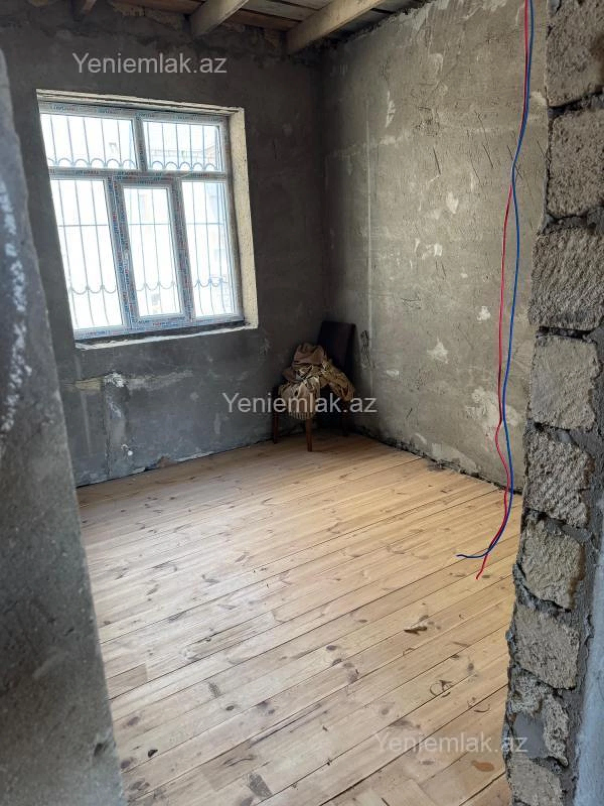 Satılır 7 otaqlı həyət evi 250 m²