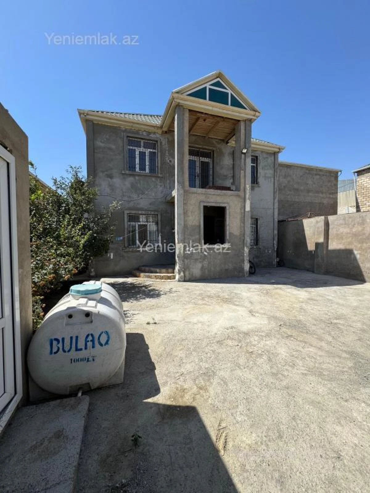 Satılır 7 otaqlı həyət evi 250 m²