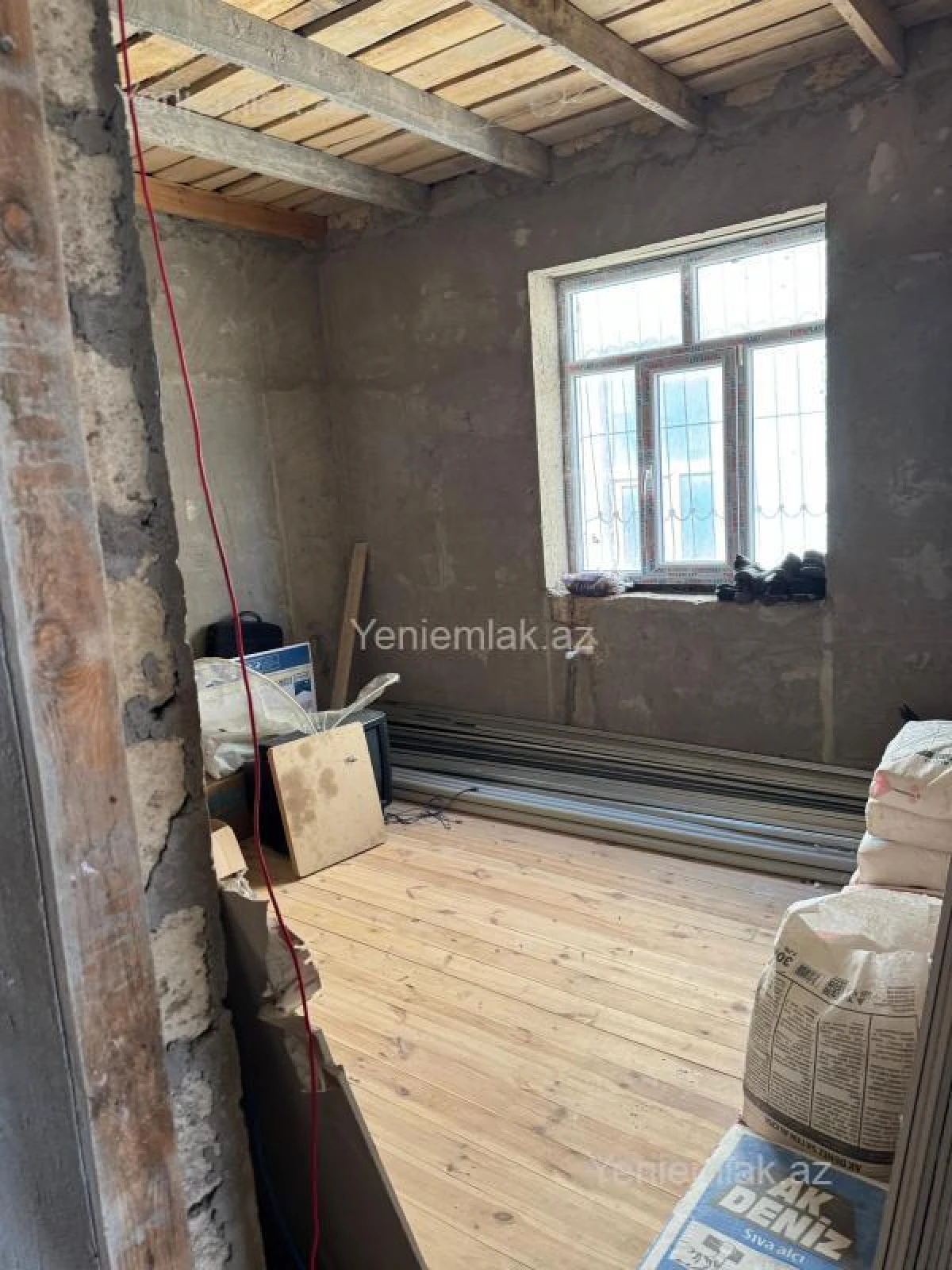 Satılır 7 otaqlı həyət evi 250 m²