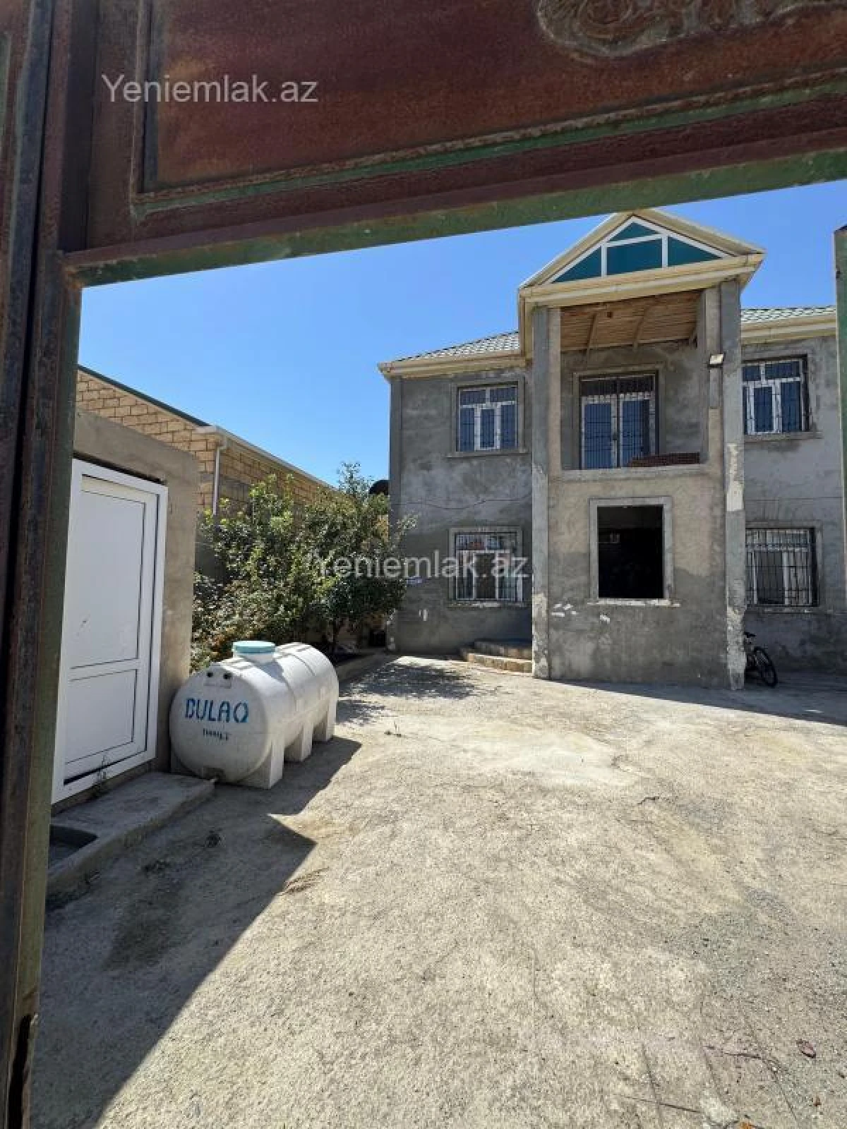 Satılır 7 otaqlı həyət evi 250 m²