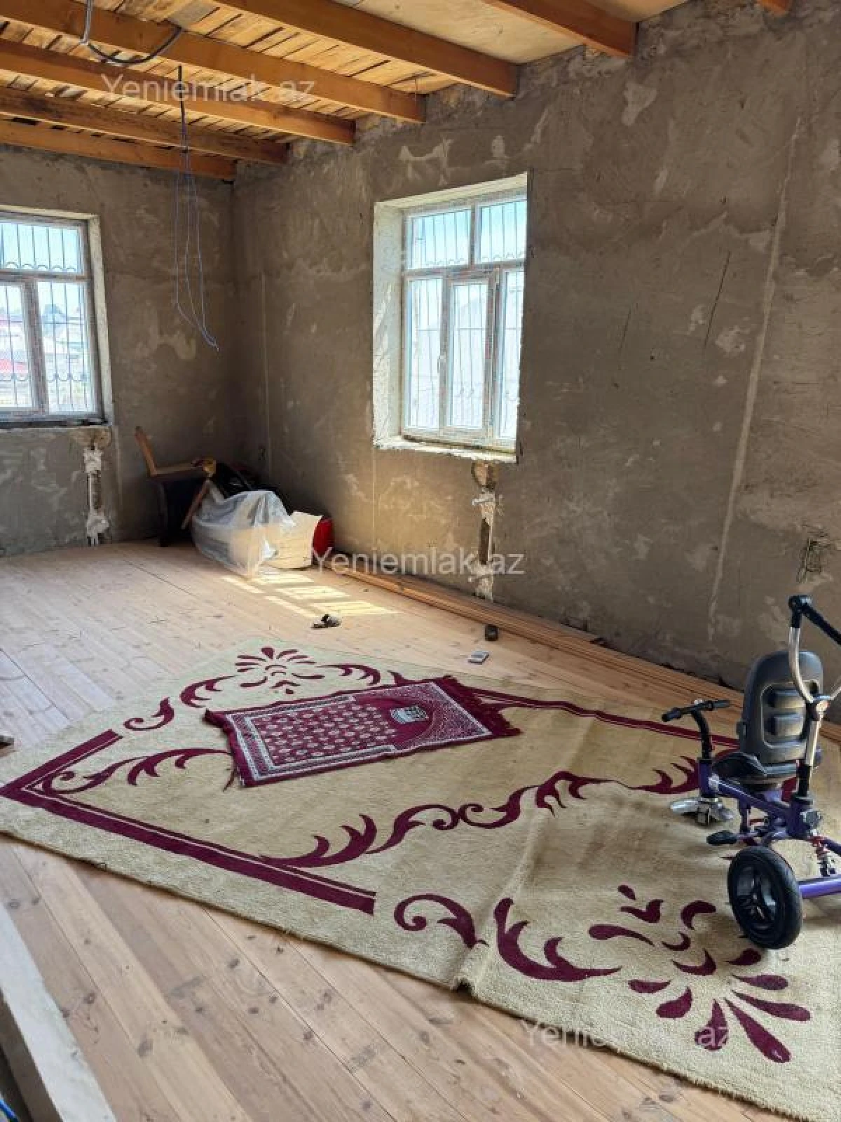 Satılır 7 otaqlı həyət evi 250 m²
