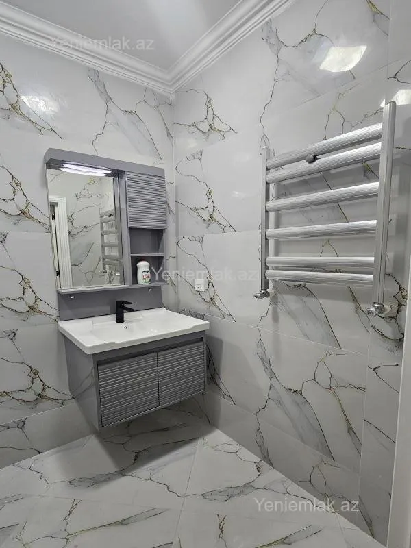 Satılır 3 otaqlı yeni tikili 64 m²