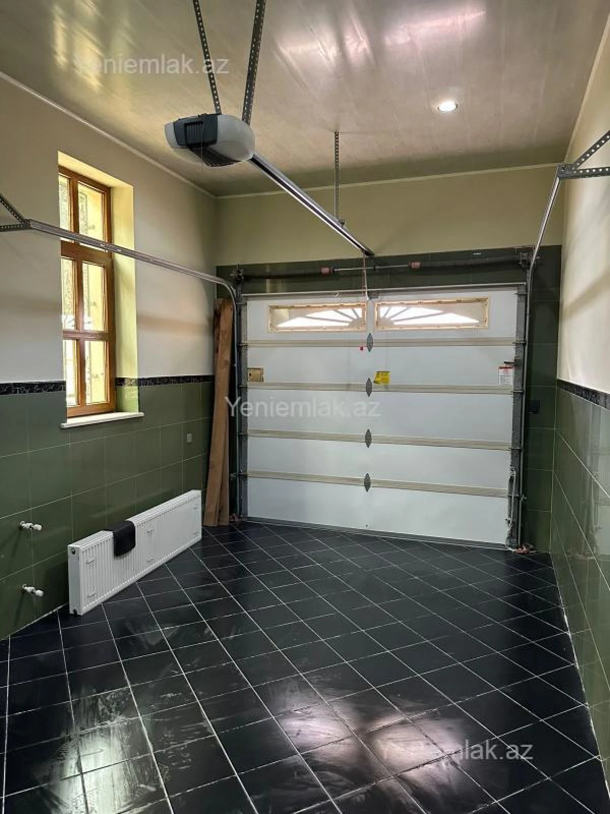 Satılır 9 otaqlı həyət evi 600 m²