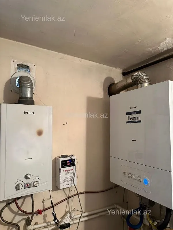 Satılır 9 otaqlı həyət evi 600 m²