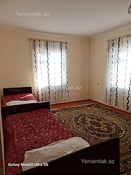 Satılır 4 otaqlı həyət evi 200 m²