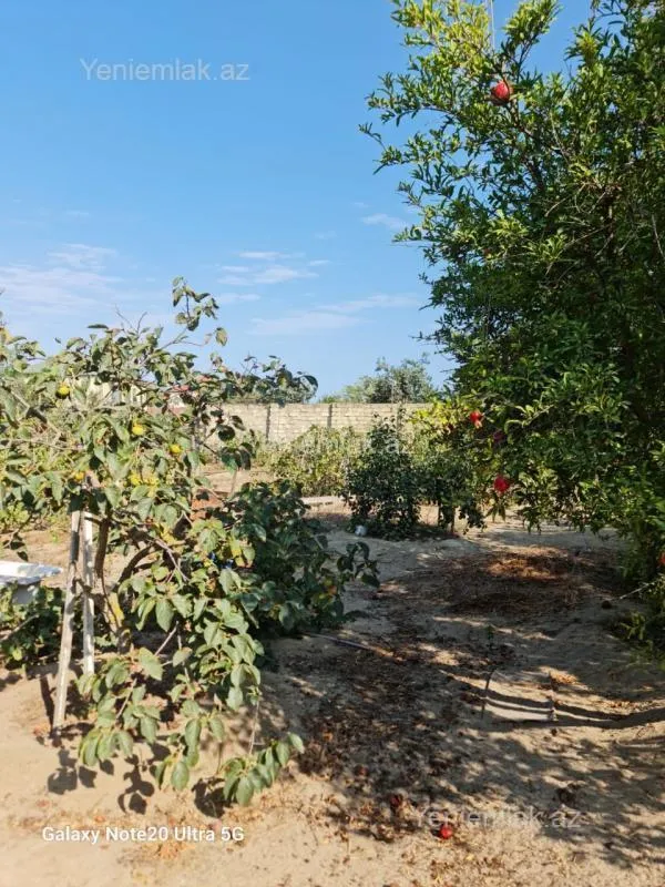 Satılır 4 otaqlı həyət evi 200 m²