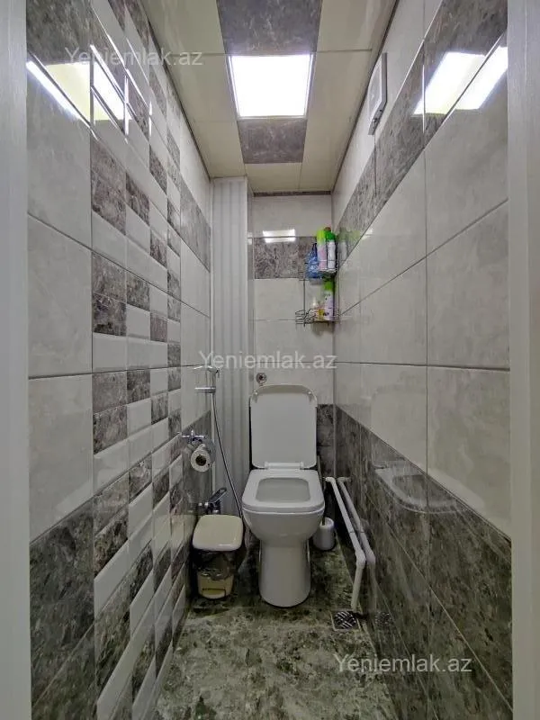 Satılır 5 otaqlı köhnə tikili 110 m²