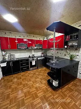 Satılır 5 otaqlı həyət evi 180 m²