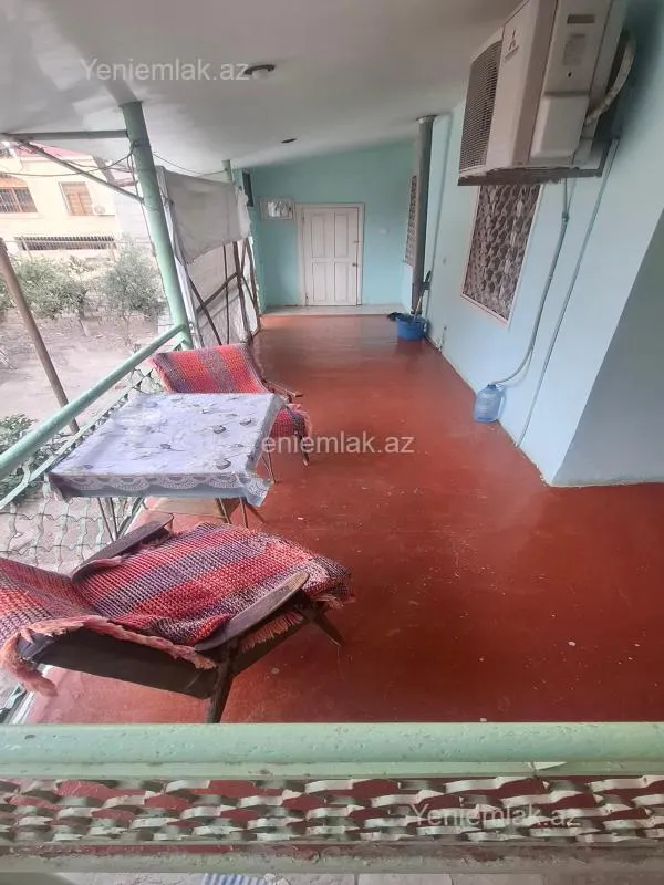 Satılır 3 otaqlı həyət evi 160 m²