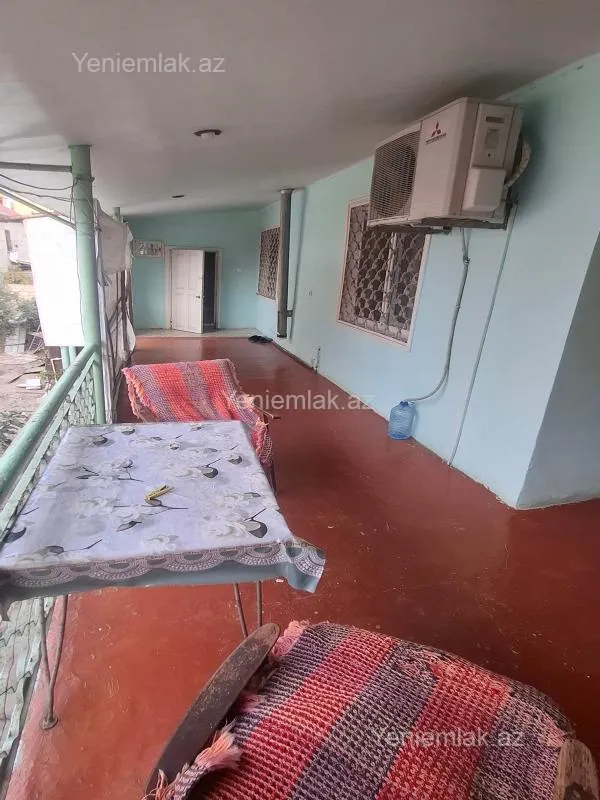Satılır 3 otaqlı həyət evi 160 m²