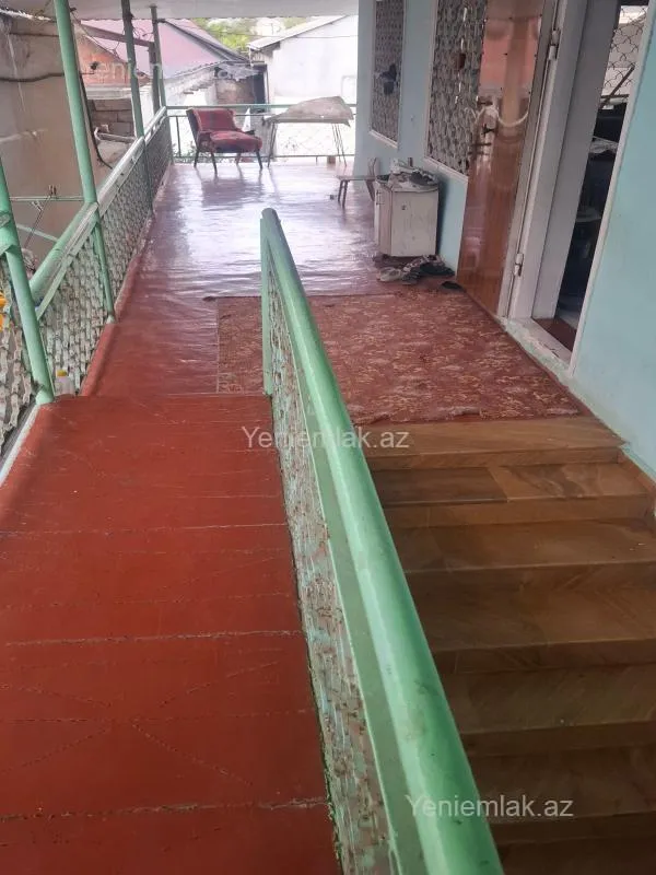 Satılır 3 otaqlı həyət evi 160 m²
