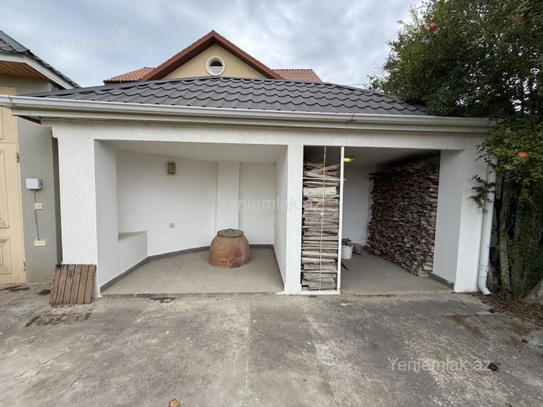 Satılır 3 otaqlı həyət evi 140 m²