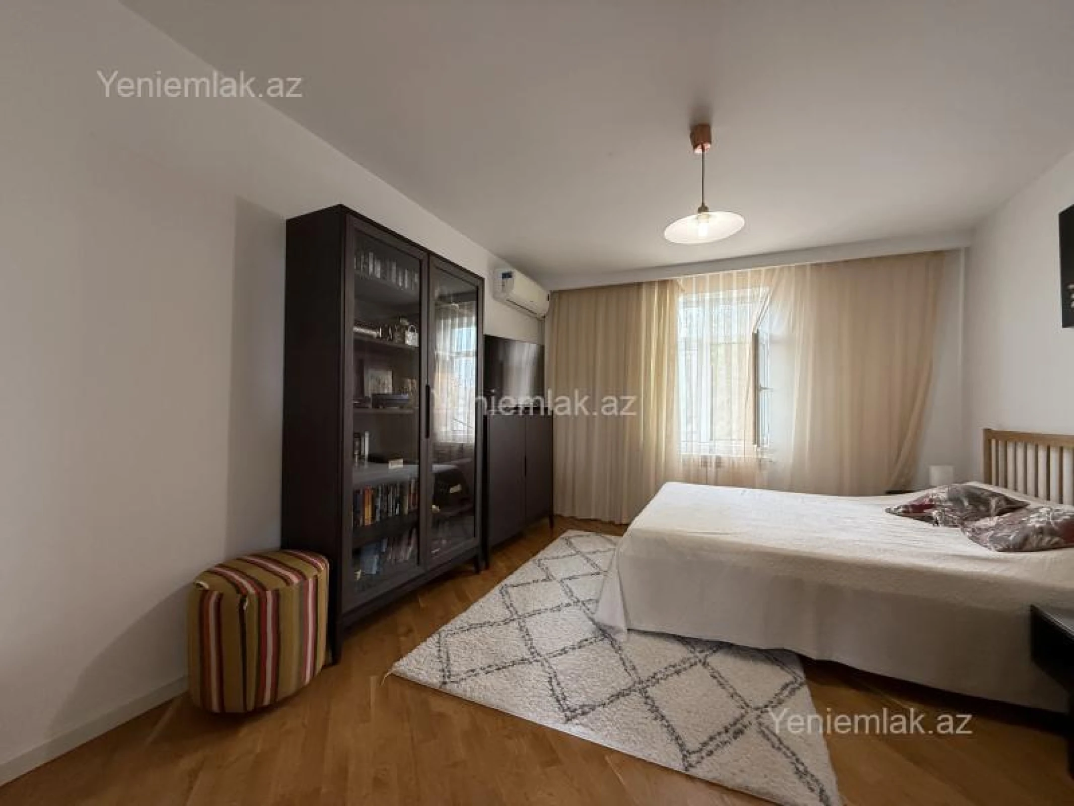 Satılır 3 otaqlı həyət evi 140 m²