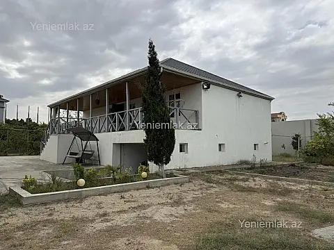Satılır 3 otaqlı həyət evi 140 m²