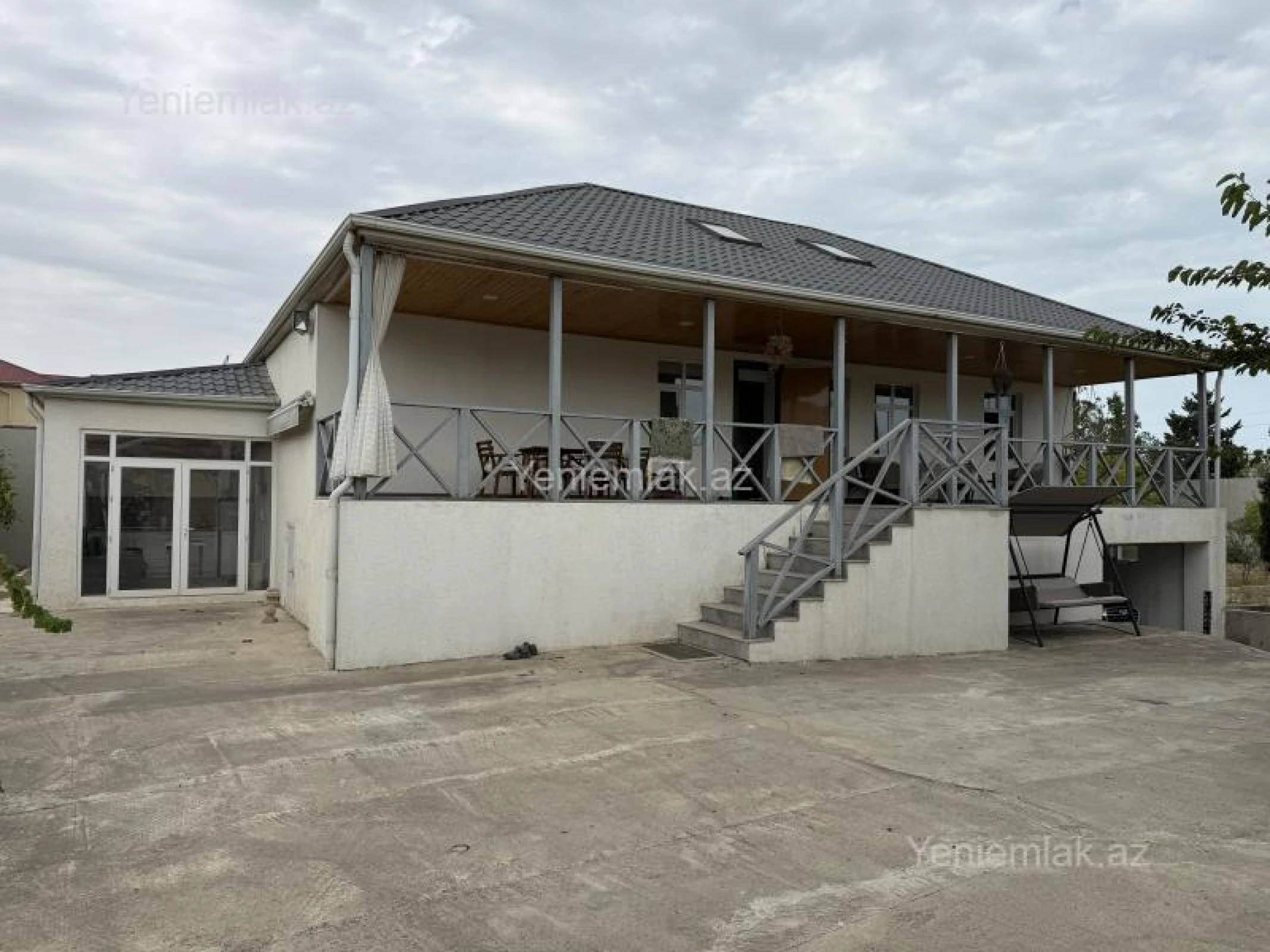 Satılır 3 otaqlı həyət evi 140 m²