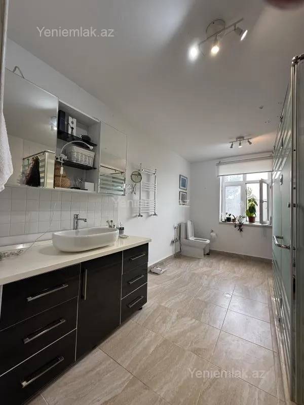 Satılır 3 otaqlı həyət evi 140 m²