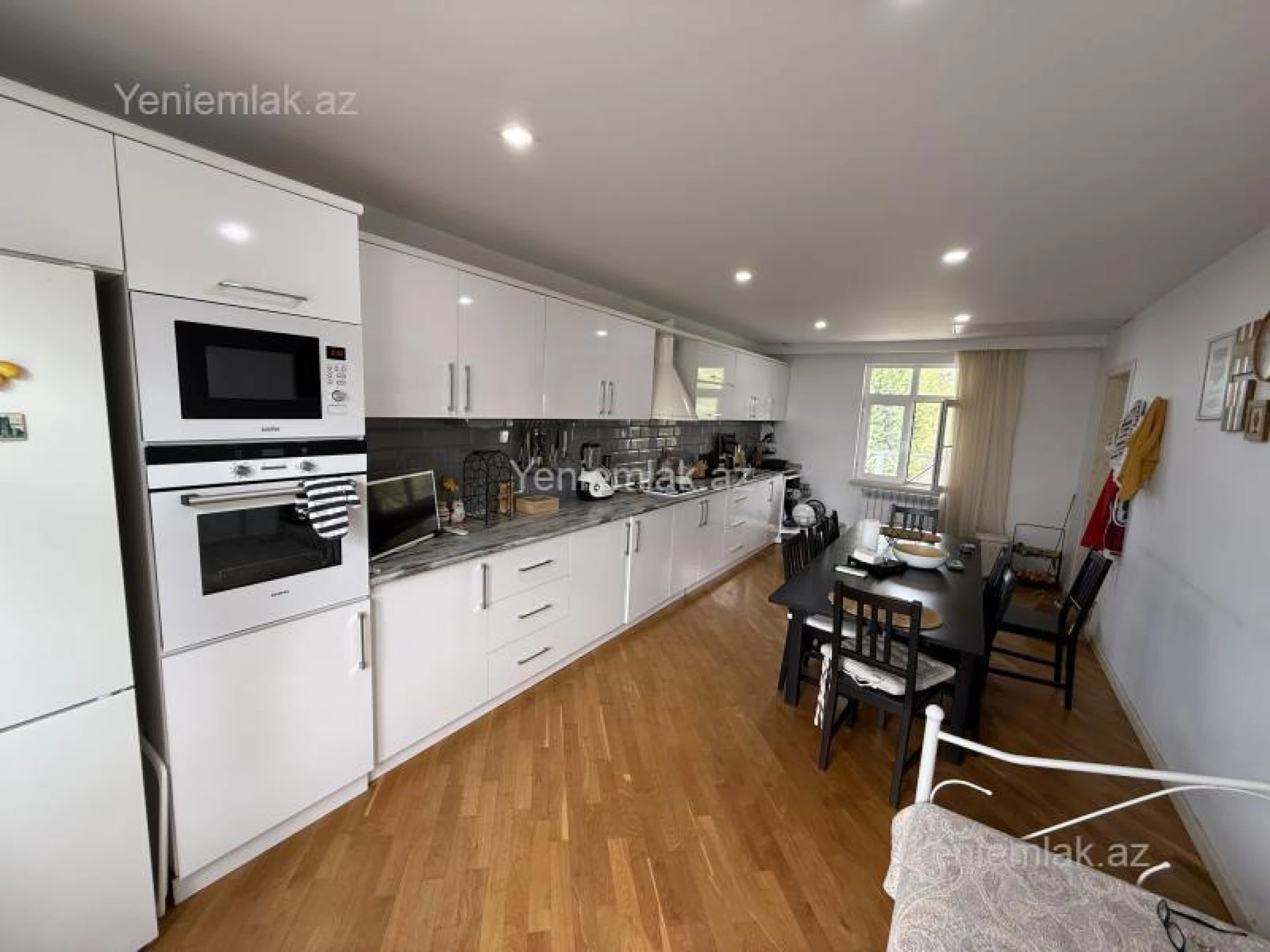 Satılır 3 otaqlı həyət evi 140 m²