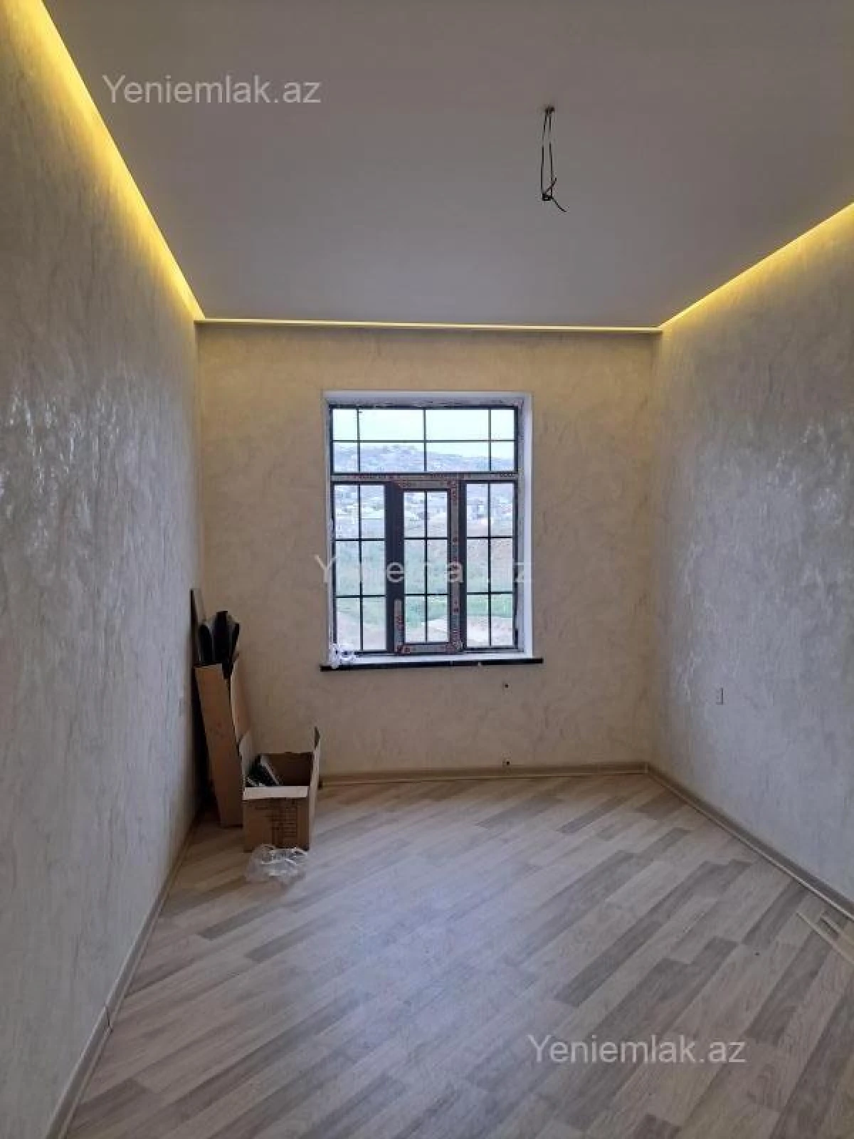 Satılır 4 otaqlı həyət evi 175 m²