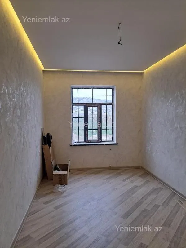 Satılır 4 otaqlı həyət evi 175 m²