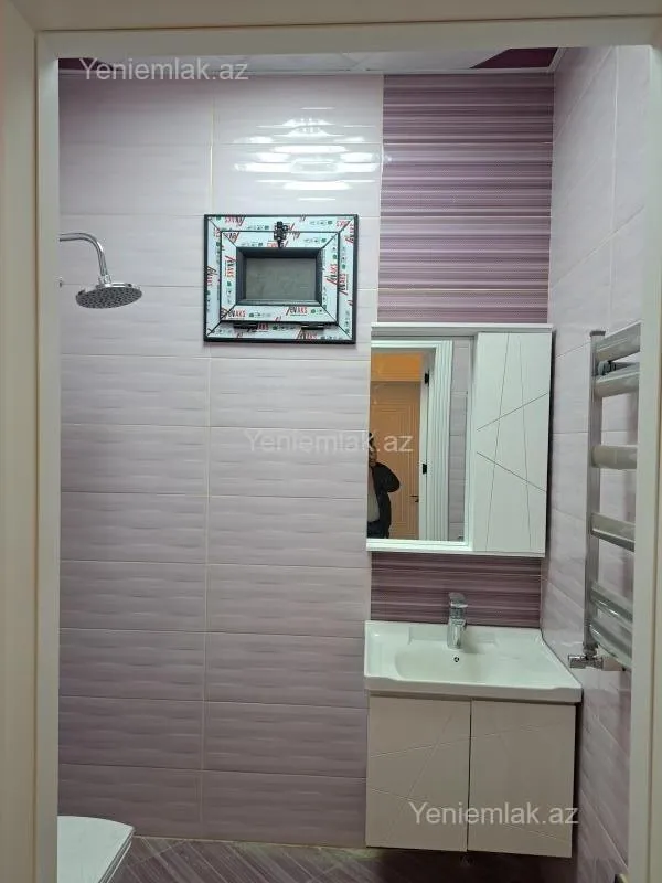 Satılır 4 otaqlı həyət evi 175 m²