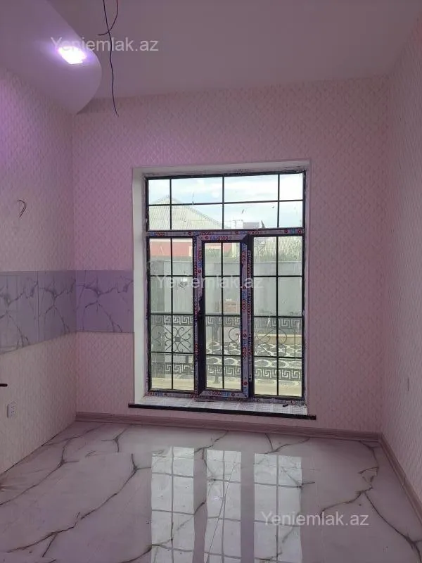 Satılır 4 otaqlı həyət evi 175 m²