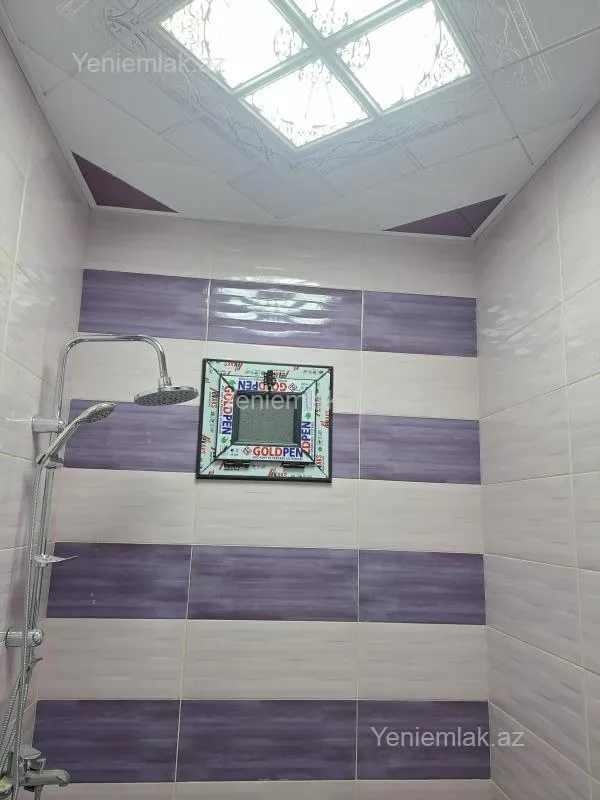 Satılır 4 otaqlı həyət evi 175 m²