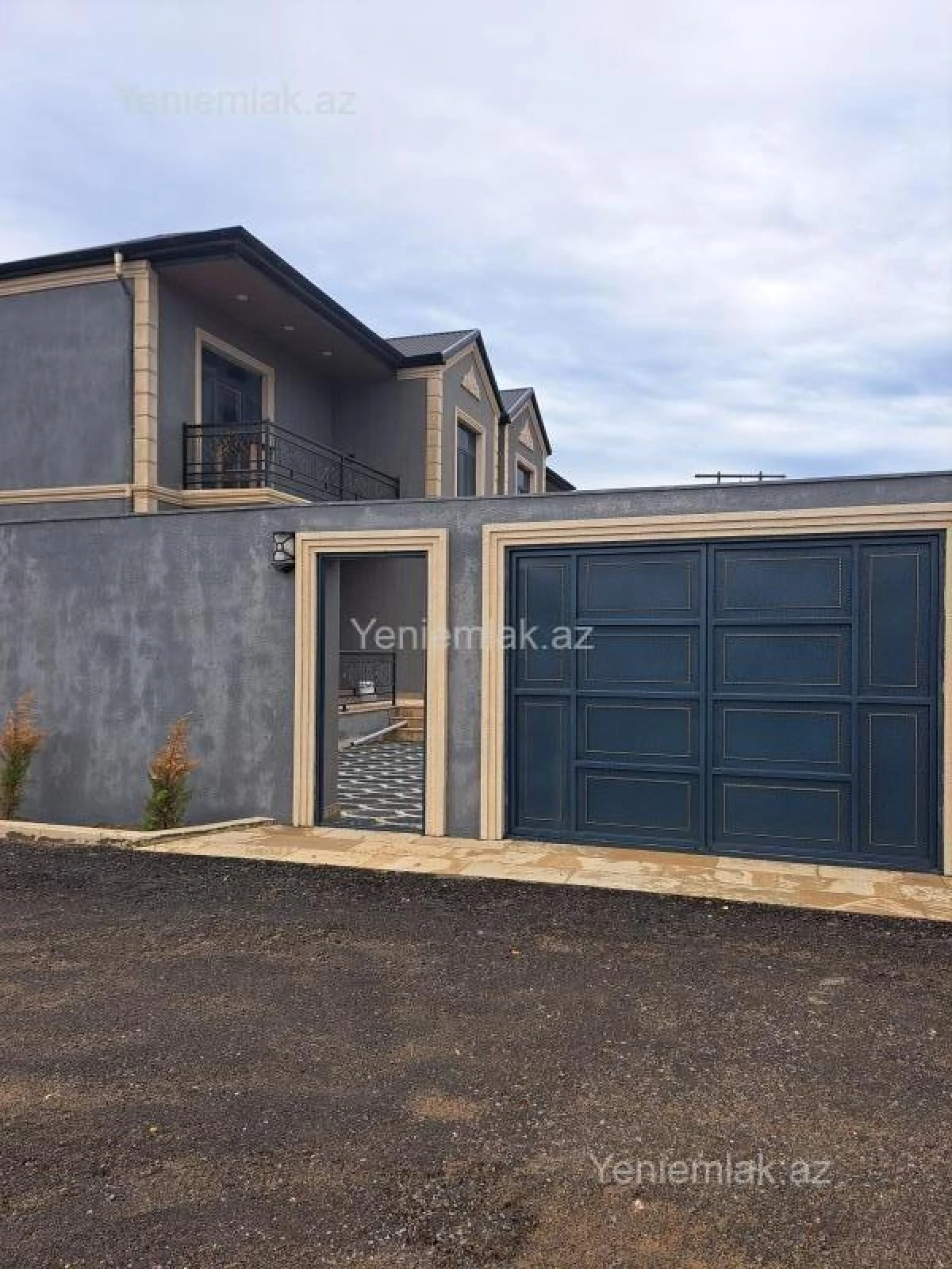 Satılır 4 otaqlı həyət evi 175 m²