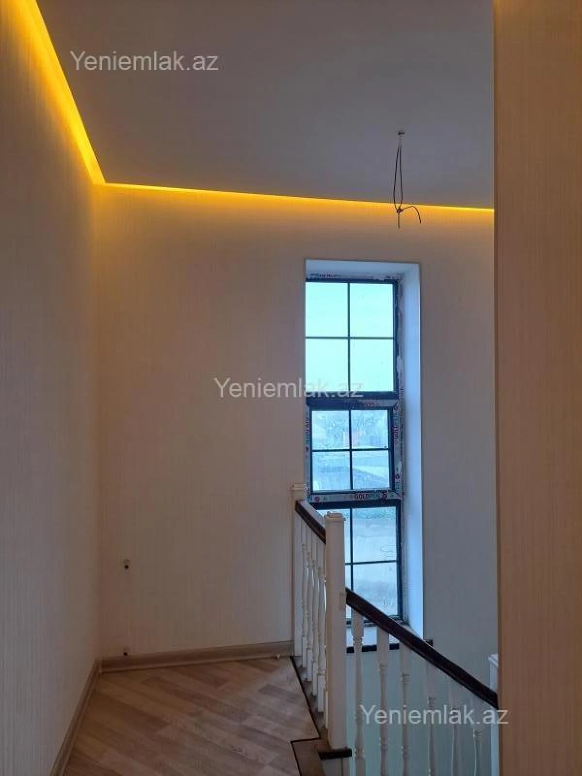 Satılır 4 otaqlı həyət evi 175 m²