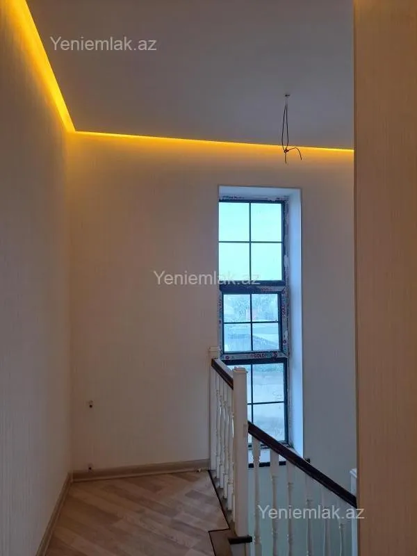 Satılır 4 otaqlı həyət evi 175 m²