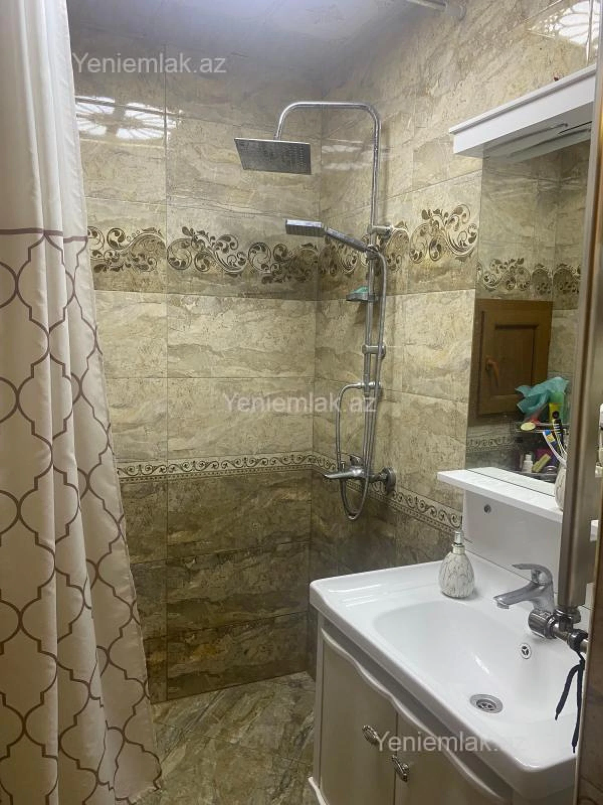 Satılır 3 otaqlı yeni tikili 100 m²