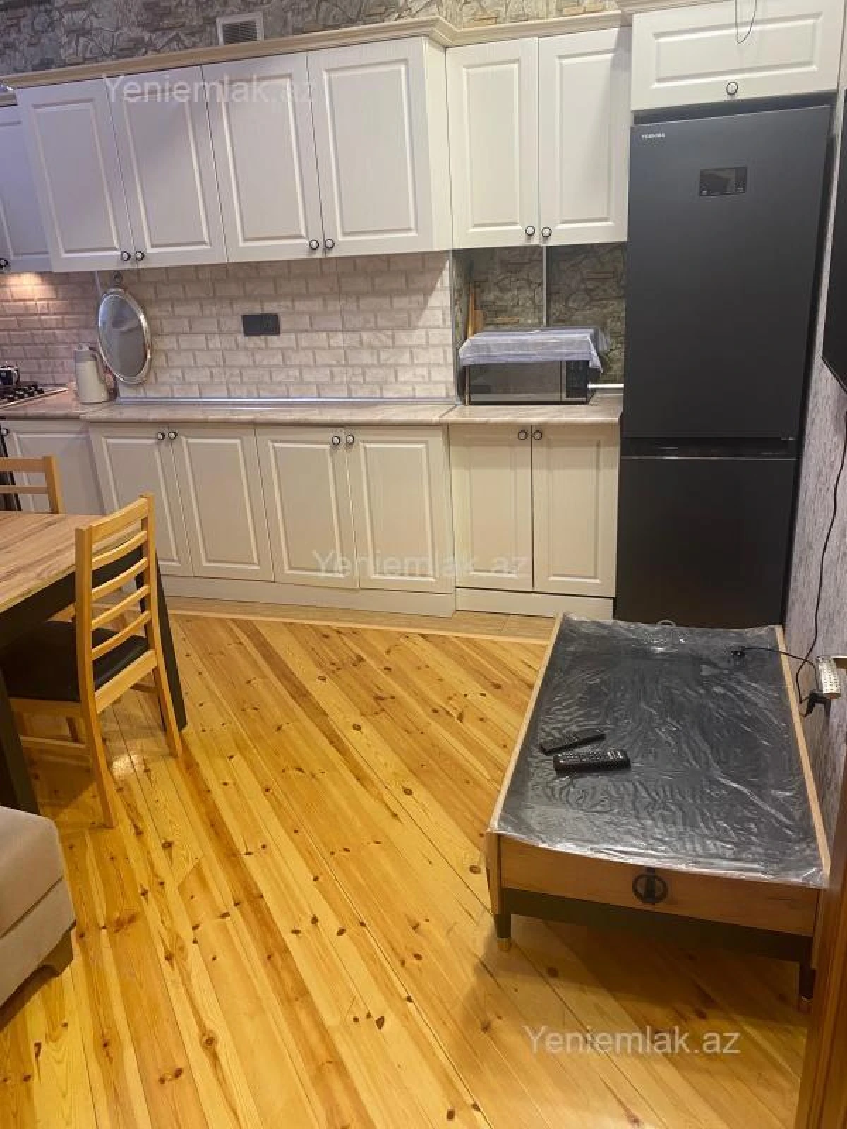 Satılır 3 otaqlı yeni tikili 100 m²