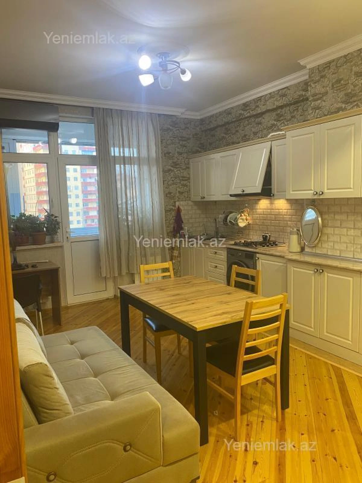 Satılır 3 otaqlı yeni tikili 100 m²