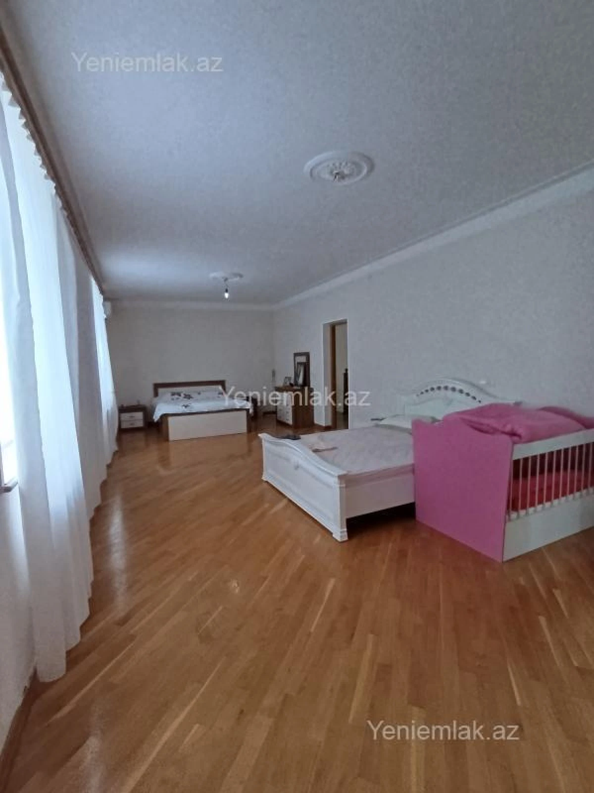 Satılır 6 otaqlı həyət evi 280 m²