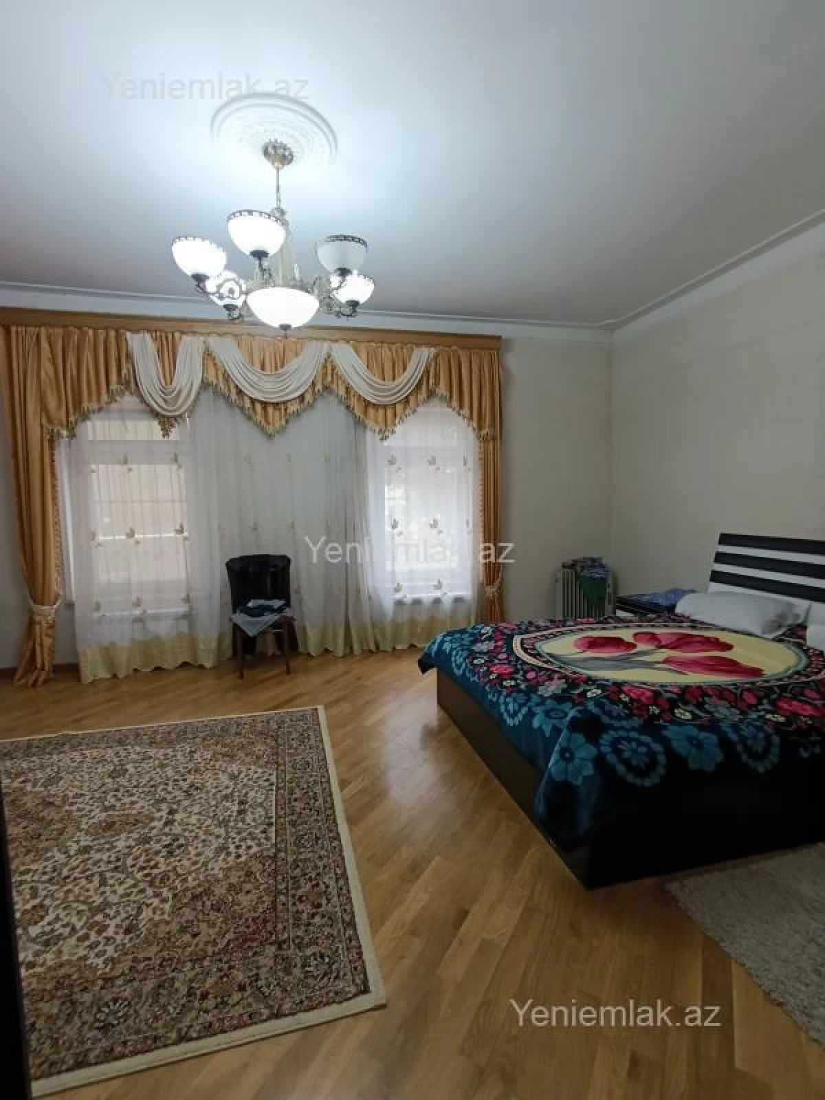 Satılır 6 otaqlı həyət evi 280 m²